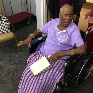 Meet your Posher, Carter